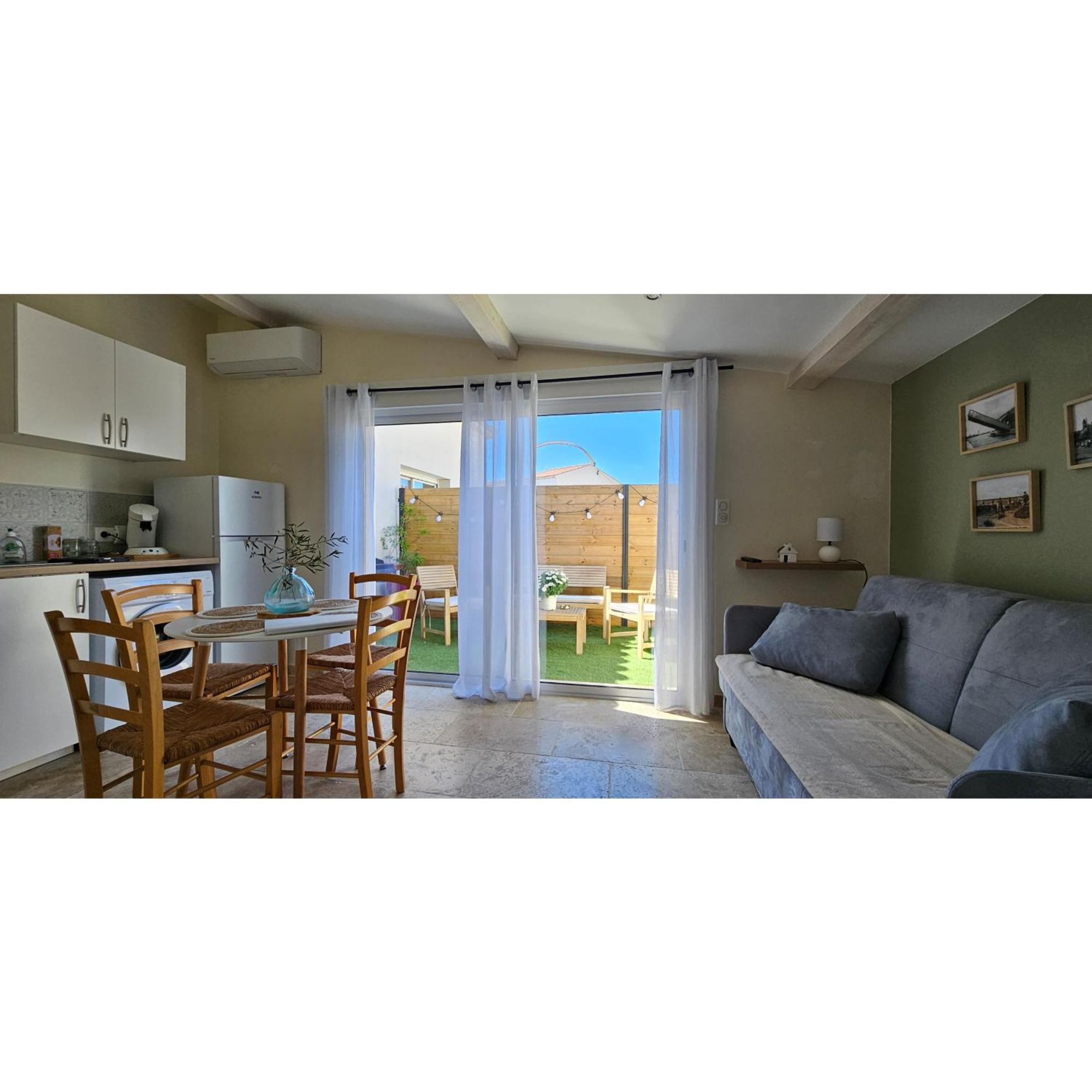 Appartamento Chez Lisa Port-Saint-Louis-du-Rhône Esterno foto